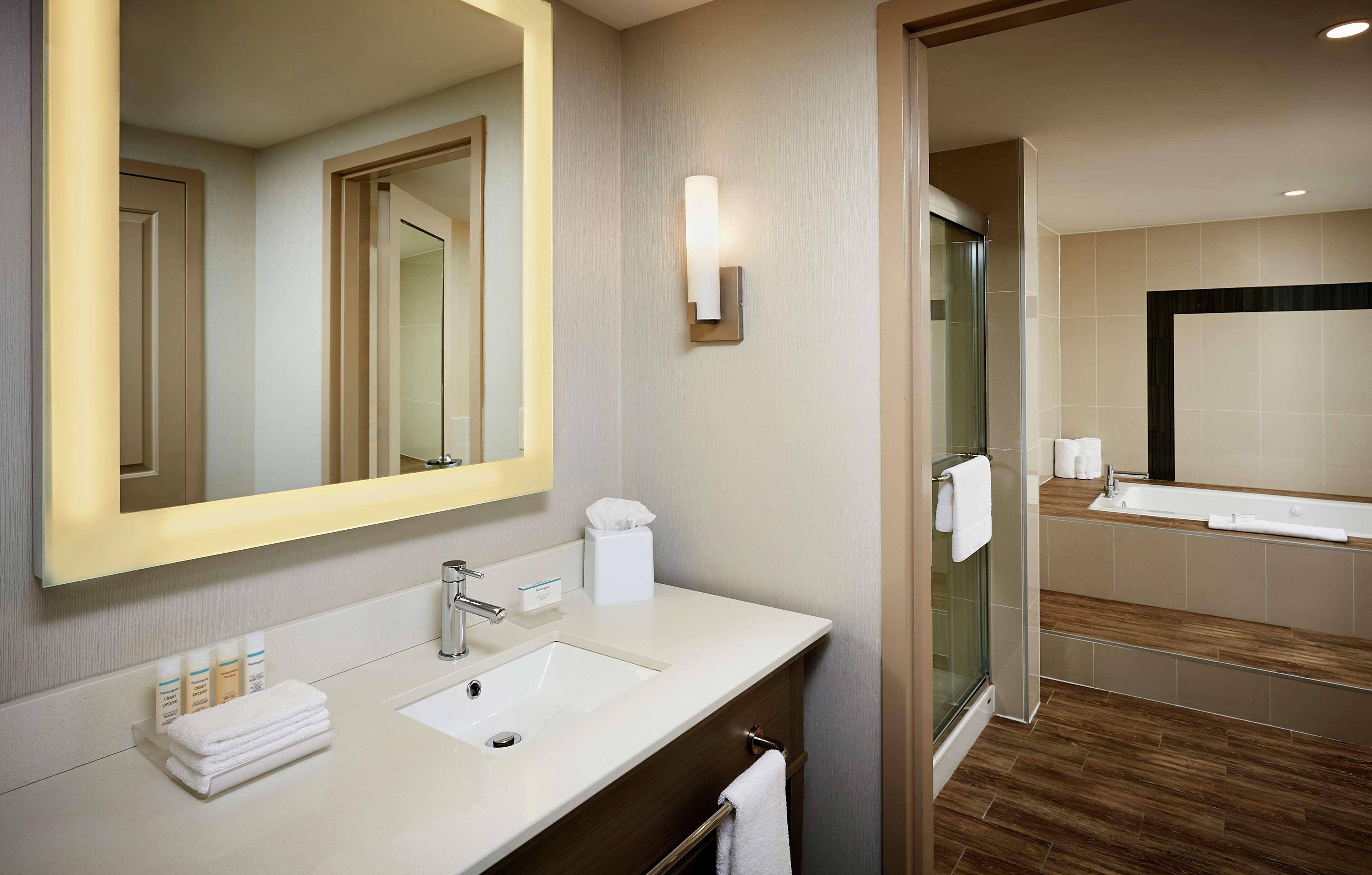 Homewood Suites By Hilton North Bay Esterno foto