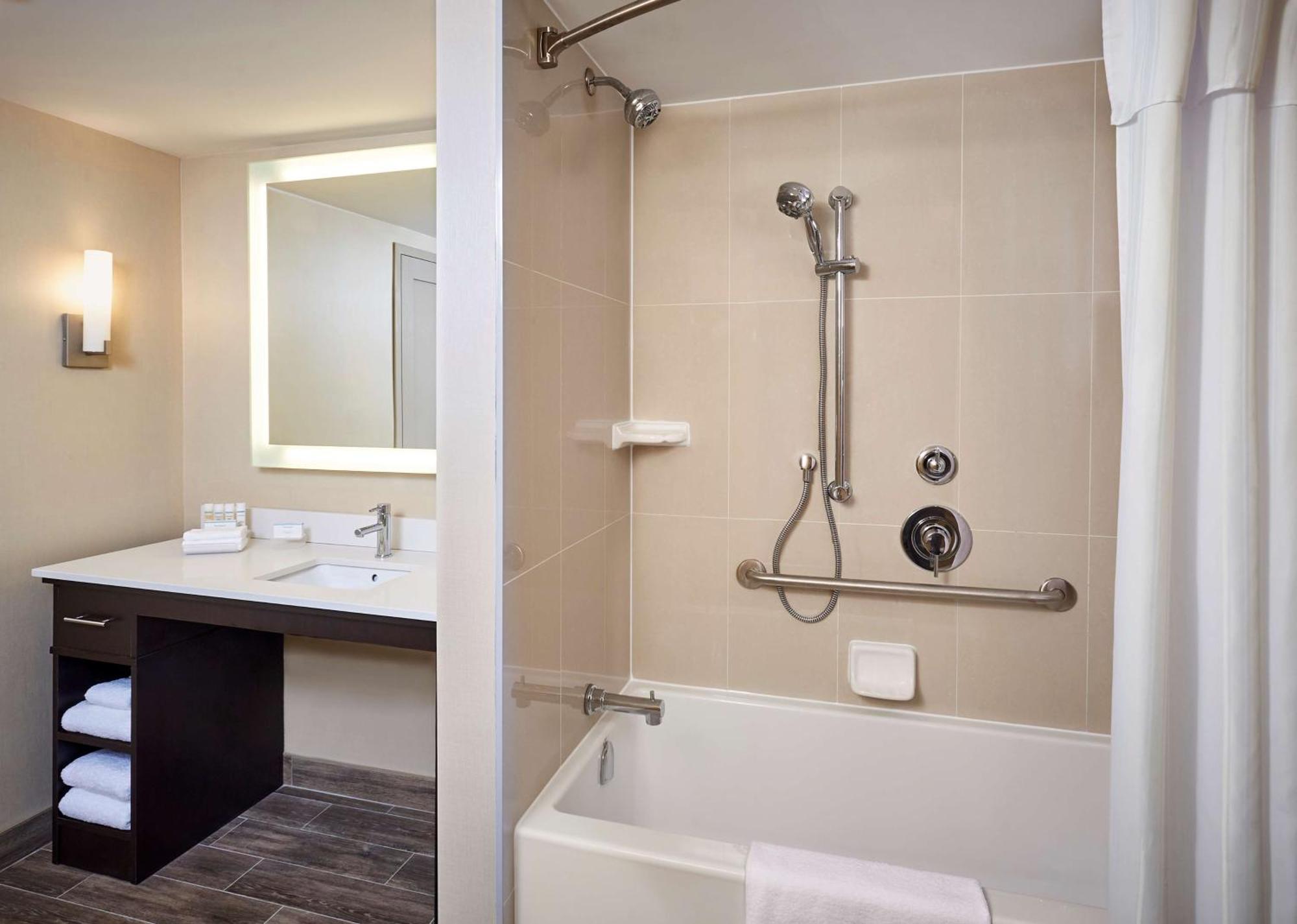 Homewood Suites By Hilton North Bay Esterno foto